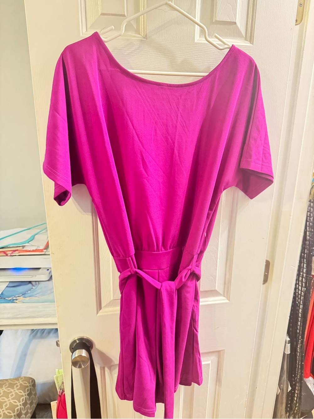 Women’s Fuchsia Large Tie-Waist Short Sleeve Romper